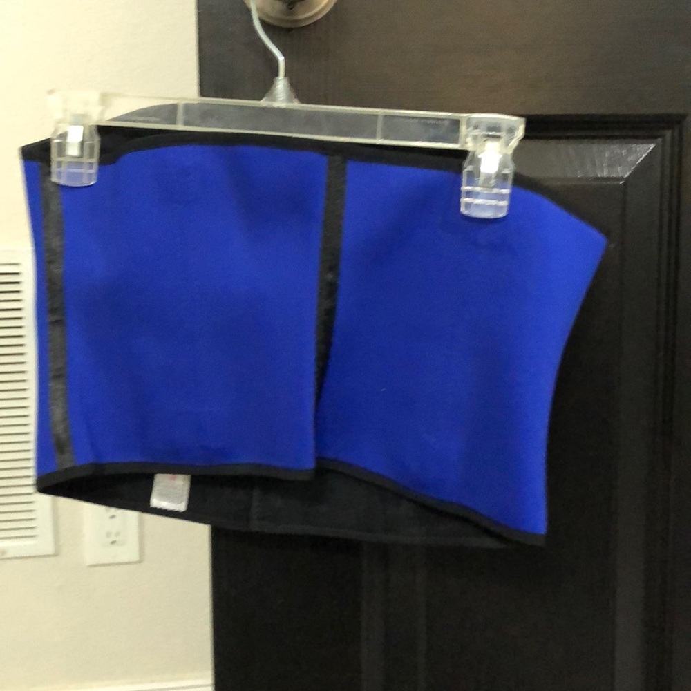 Bustier - Picture 2 of 2